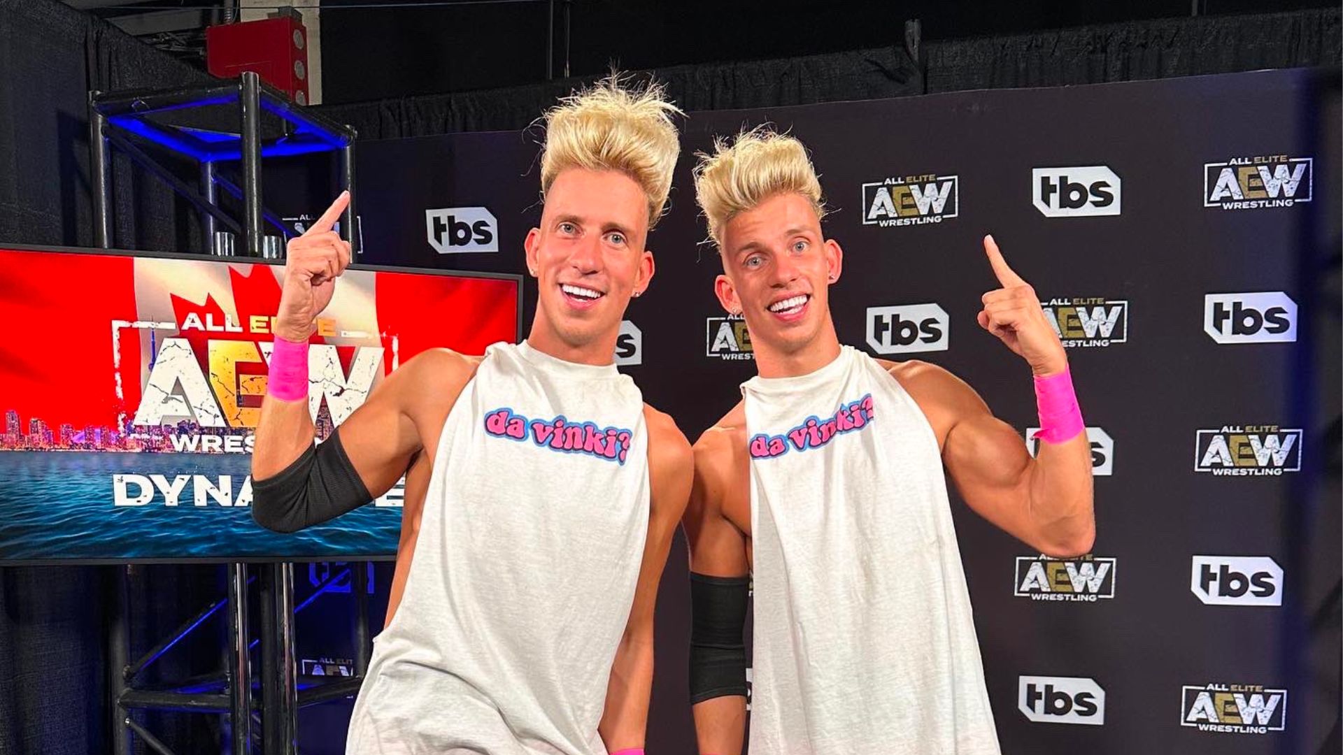 I gemelli Da Vinki di TikTok fanno il loro debutto in AEW e i fan lo adorano