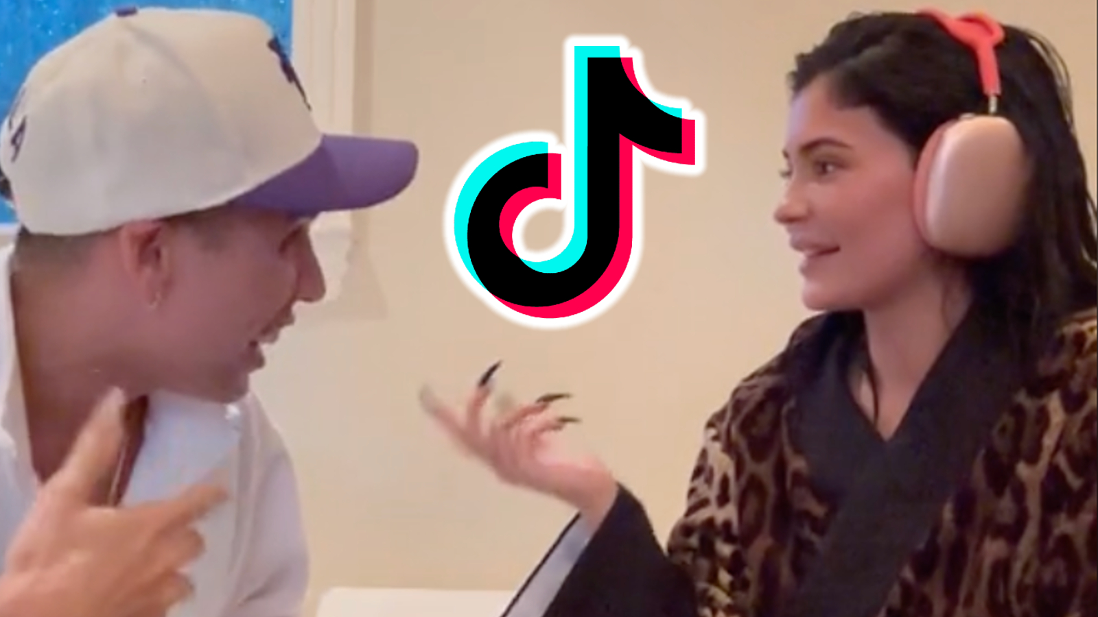Kylie Jenner fa scherzi a mamma Kris con una telefonata virale su TikTok