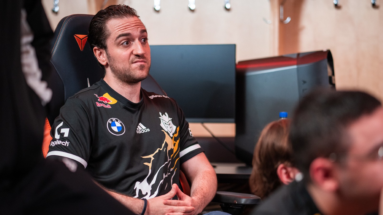 Riot Games nega di aver costretto Carlos a dimettersi e 49