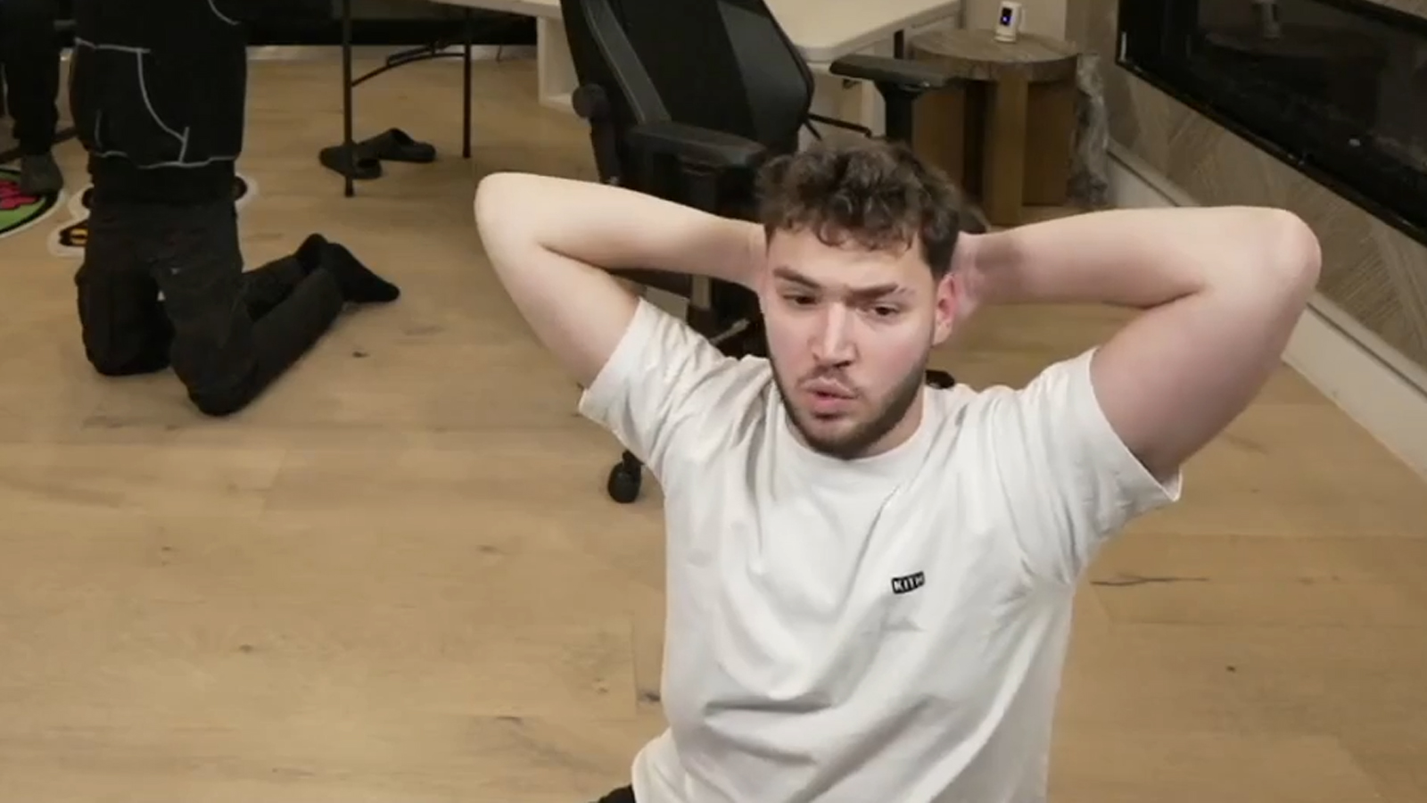 Adin Ross e stato brevemente sospeso da Twitch dopo che 5
