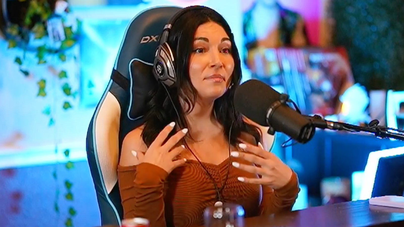 Alinity rivela limpatto dellabuso che ha ricevuto da una ricevuta 35
