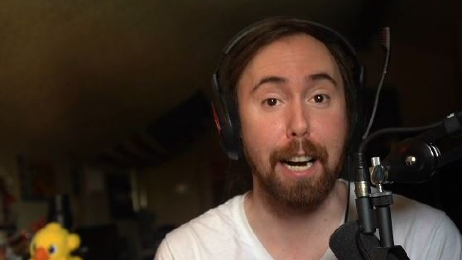 Asmongold rivela una chiacchierata esilarante con il nuovo CEO di 63