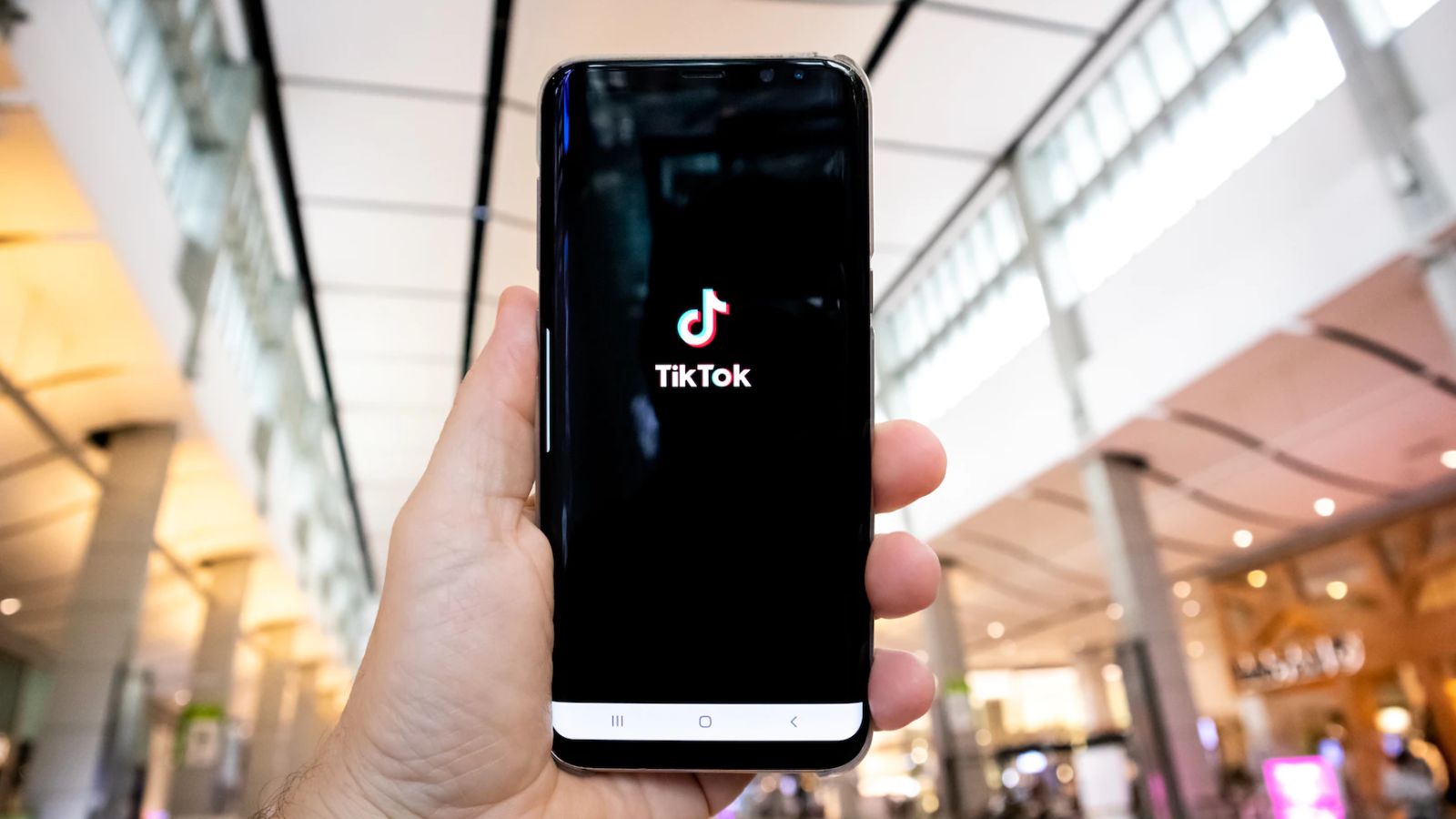 Cose la sfida Banana e Sprite su TikTok 67