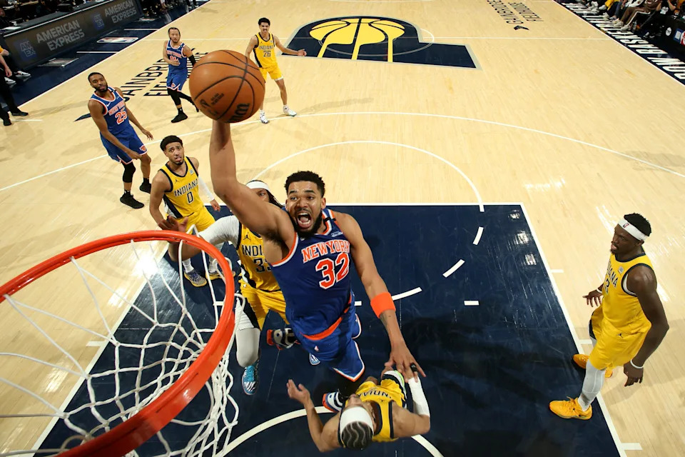 Kat ha segnato 20 dei suoi 24 punti domenica nel quarto trimestre. (Nathaniel S. Butler/NBAE tramite Getty Images)