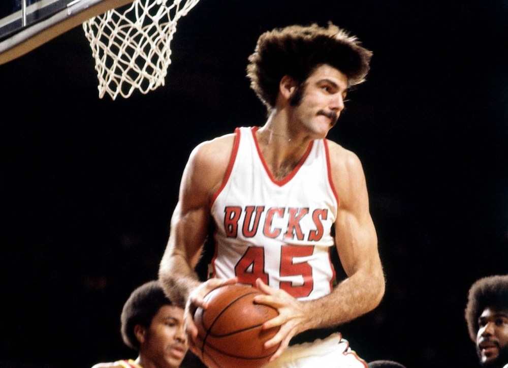 Scott Lloyd, Milwaukee Bucks